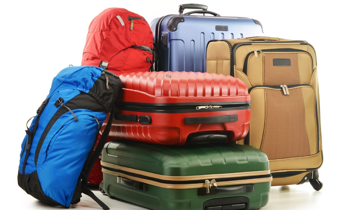 Luggage-Set-Black-Friday-Deals.jpg