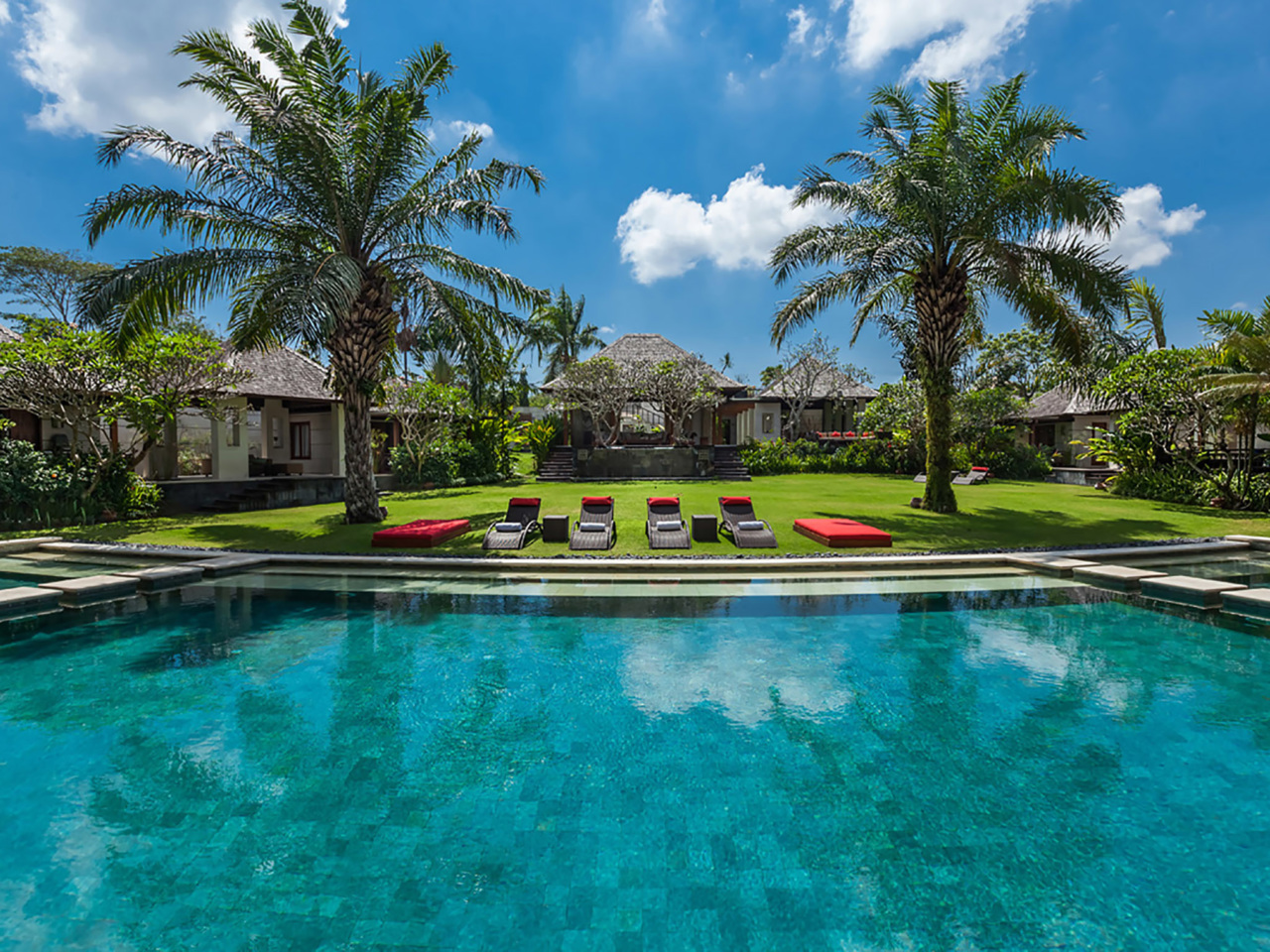 1.-The-Beji-Overlooking-from-the-pool-1280x960.jpg